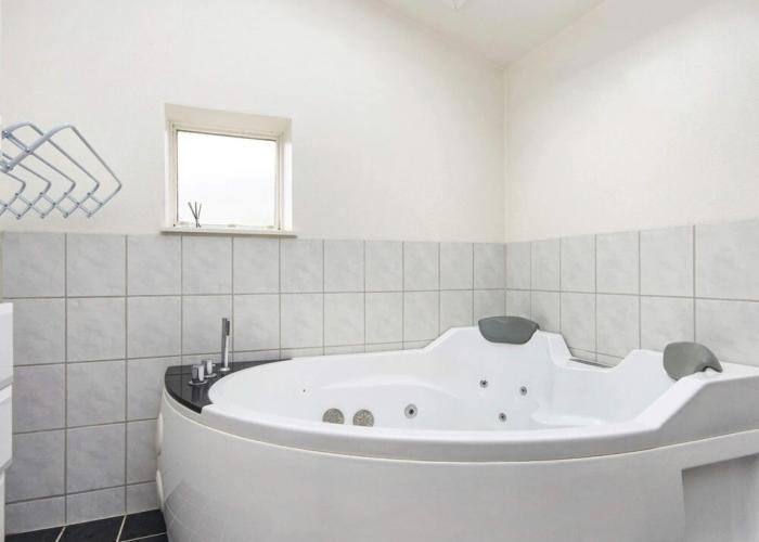 Vintage Holiday Home in Struer near Open Field
