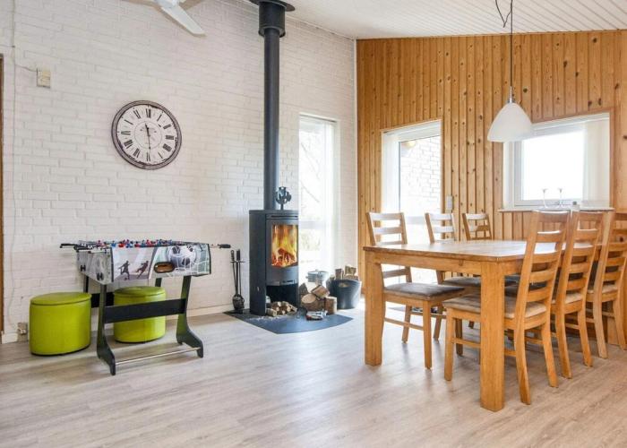Vintage Holiday Home in Struer near Open Field