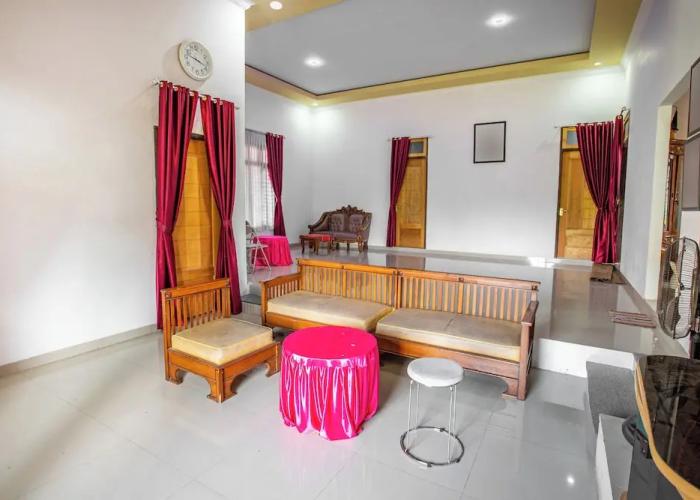 OYO 92587 Homestay Romauli Kampung Radja