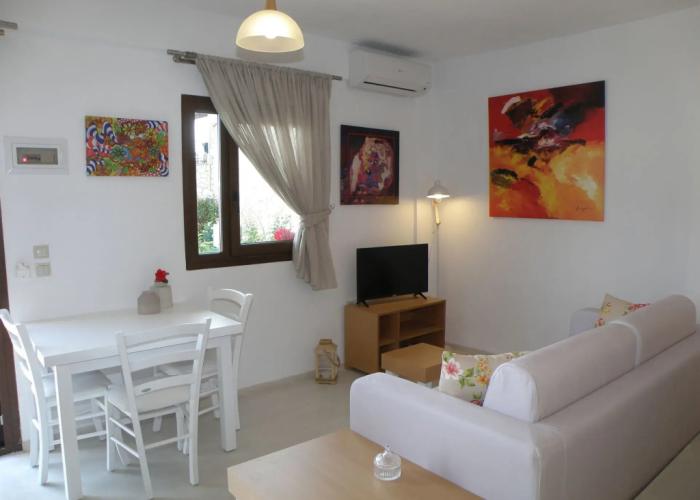 Koumaros Aparthotel