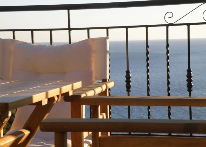 Koumaros Aparthotel