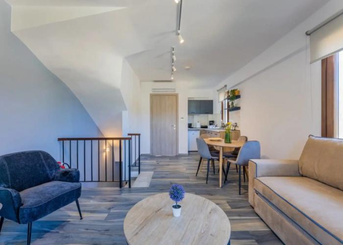 Penelope Luxury Suites