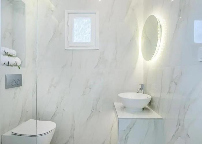 Eleon Suites & Apartments