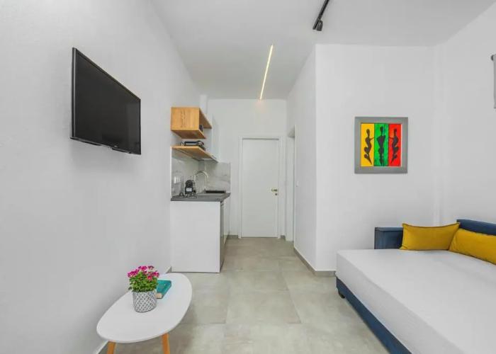 Eleon Suites & Apartments