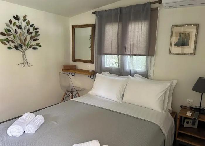 Pefkon Suites
