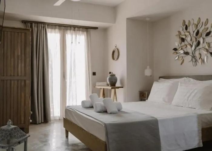 Pefkon Suites