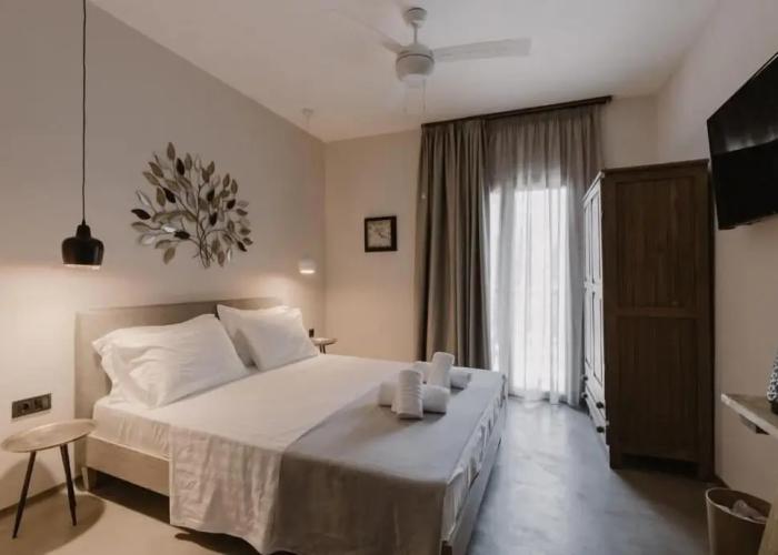Pefkon Suites