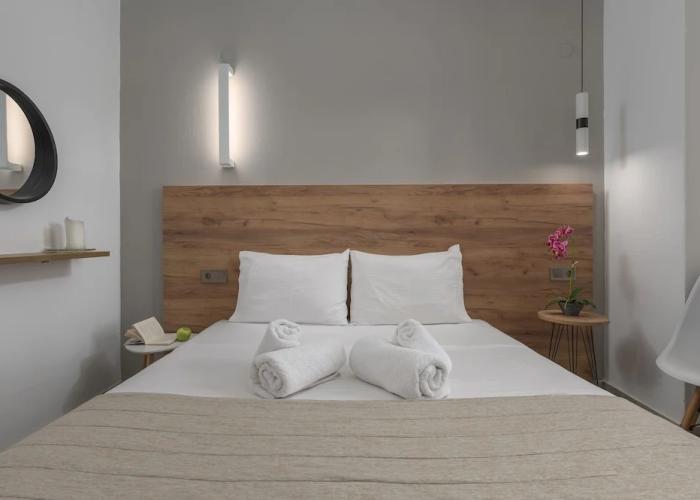 Eleon Suites & Apartments