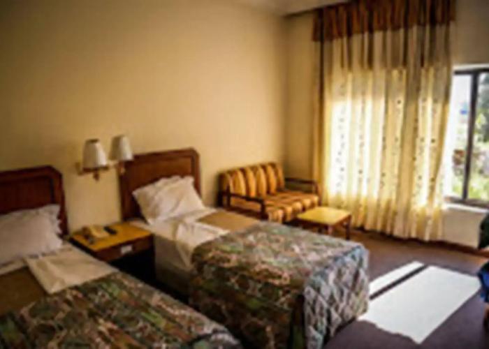 Hotel Lumbini Garden New Crystal
