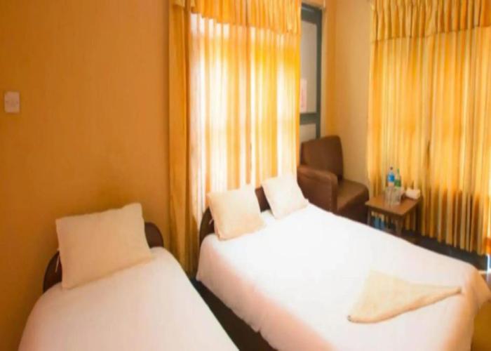 Hotel Lumbini Garden New Crystal