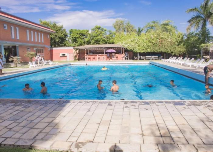 Dreamland Gold Resort