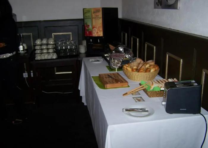 Brit Hotel Confort Auclair Gueret