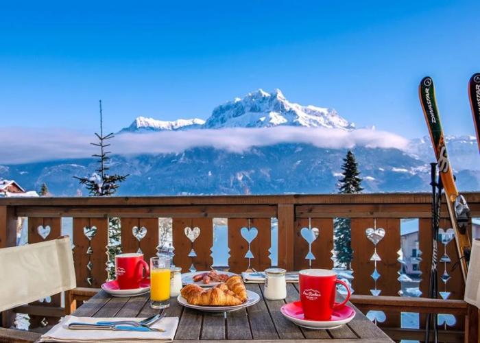 Les Roches Sweet Hotel & Spa