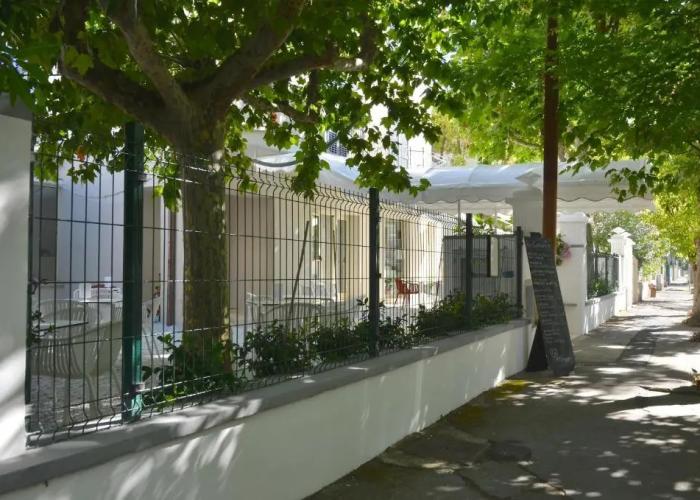 Petit Hotel