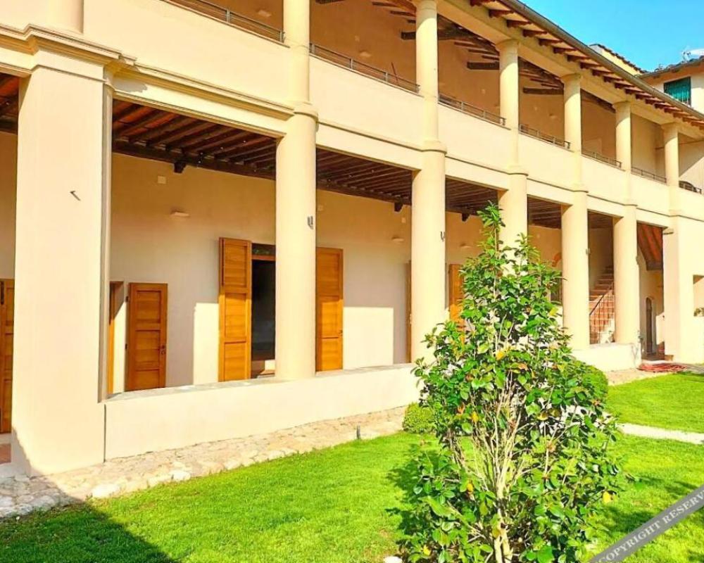 Badia Giulia Prestigious Historical B&B