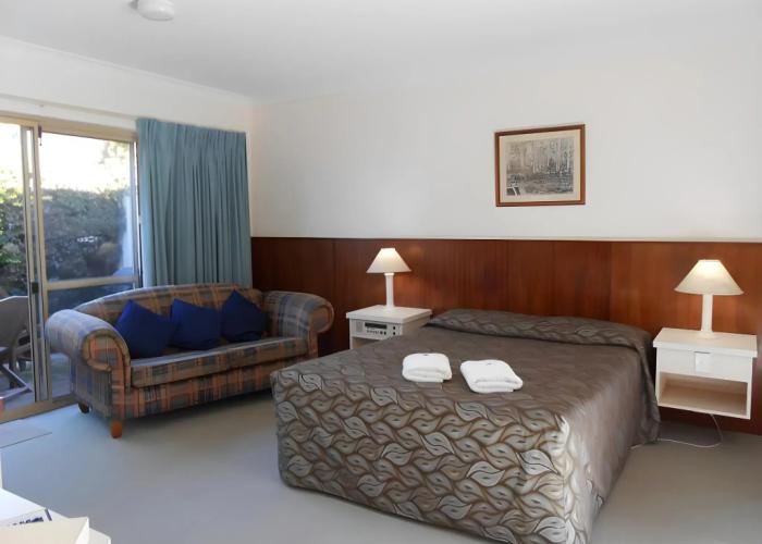 Augusta Georgiana Molloy Motel