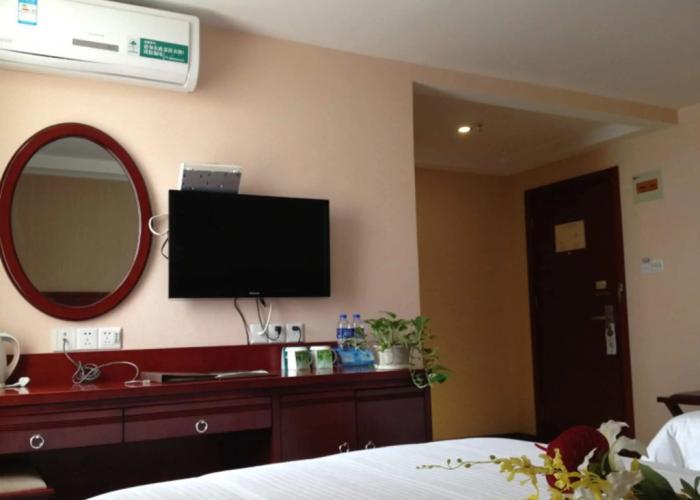 GreenTree Inn Chuzhou Wandong International Car City Express Hotel