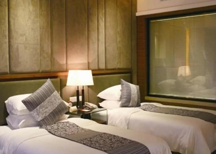 Ruixiang New Century Hotel