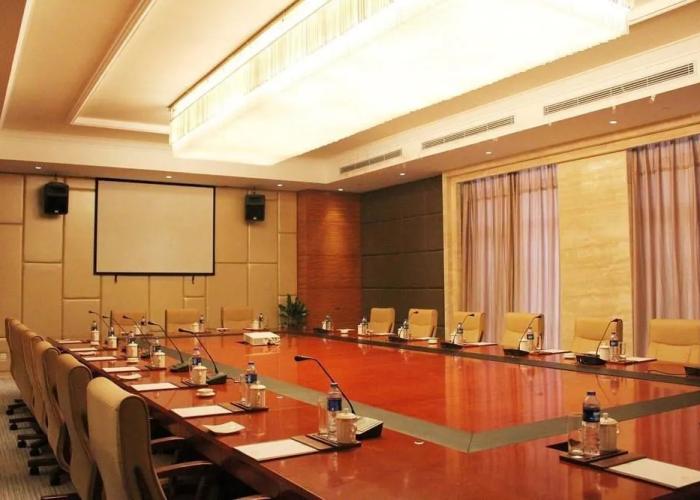 Ruixiang New Century Hotel