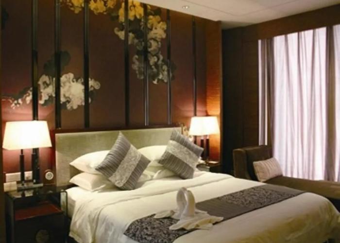 Ruixiang New Century Hotel