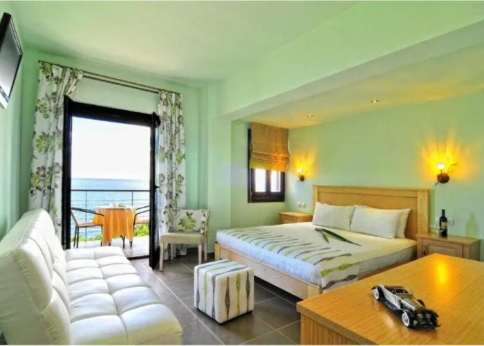 Manthos Blue Hotel