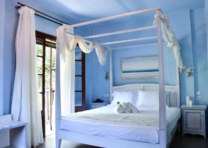 Manthos Blue Hotel