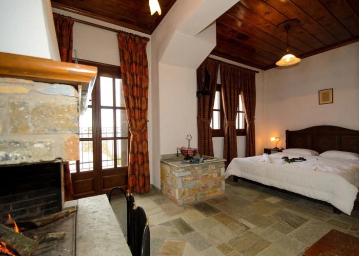Atrapos Hotel