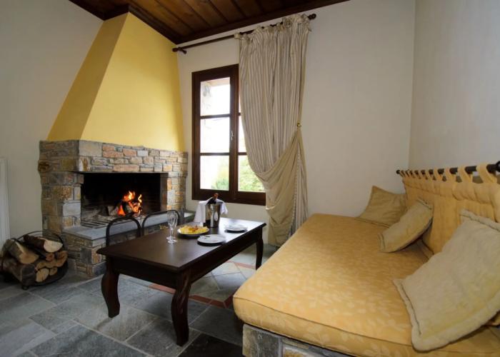 Atrapos Hotel