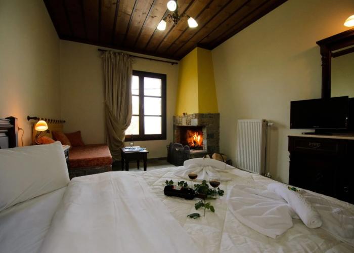 Atrapos Hotel