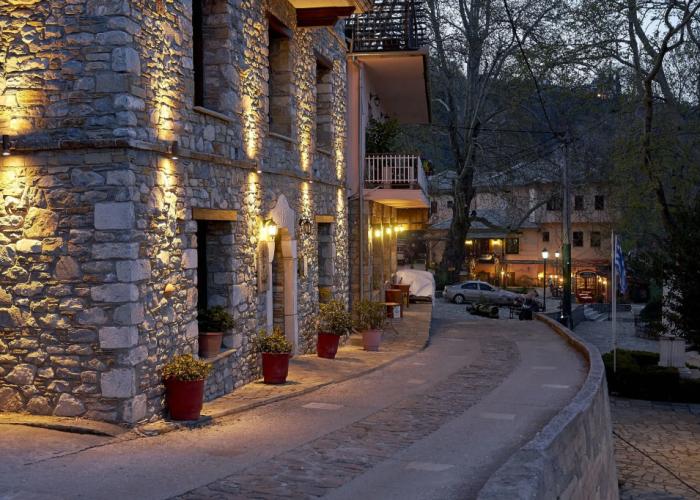 Atrapos Hotel