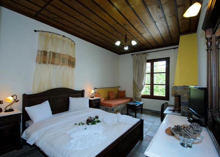 Atrapos Hotel