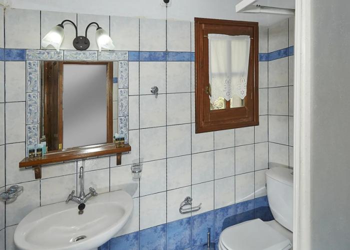 Atrapos Hotel