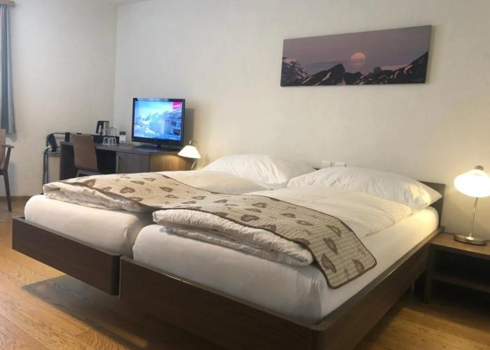 Hotel Crystal
