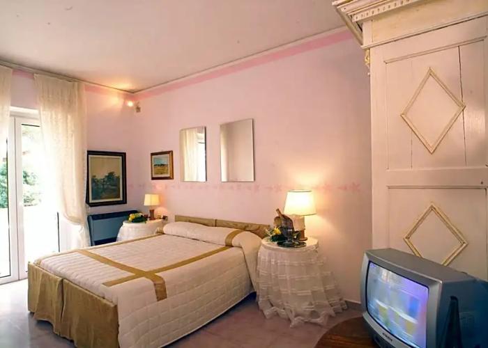 Hotel Velcamare