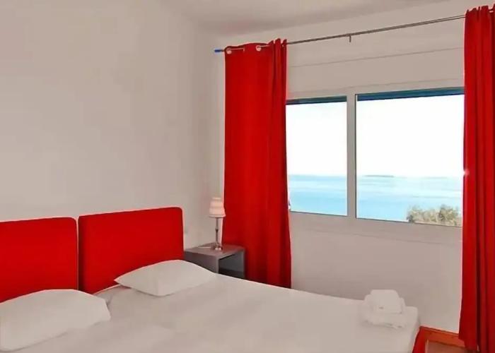 Glyfa Apartments