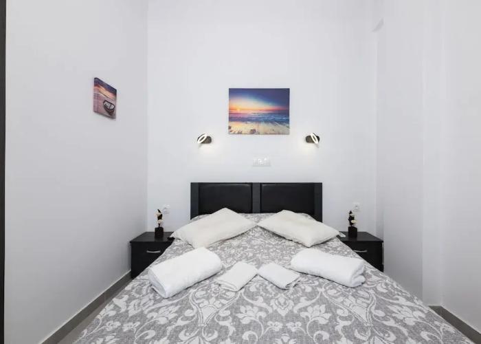 Akrogiali Apartments