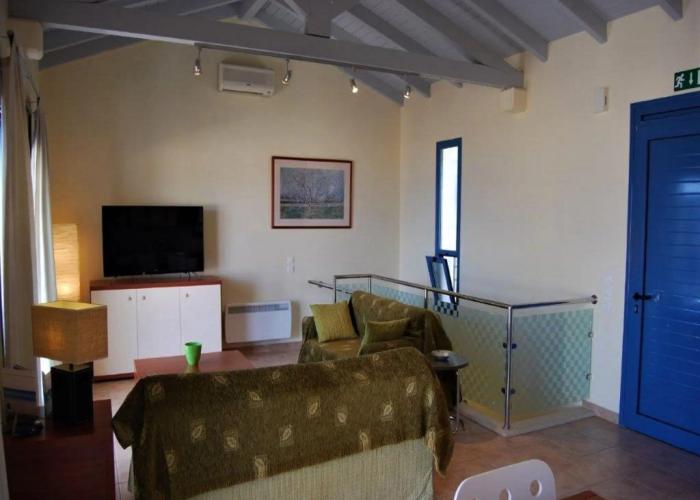 Bohemia Beach House Villa Near North-east Coast