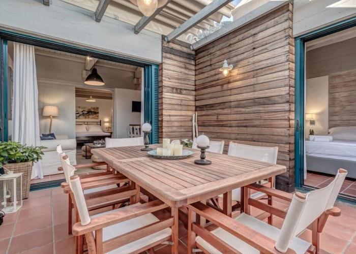 Barbati Luxury House by Cofuescapes