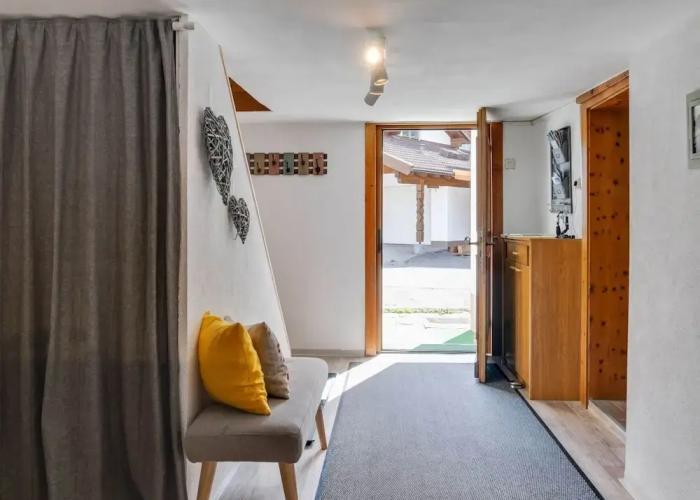 Boutique Holiday Home in Längenfeld near Ski Bus Stop