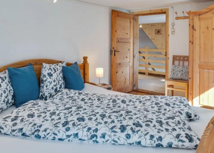 Boutique Holiday Home in Längenfeld near Ski Bus Stop