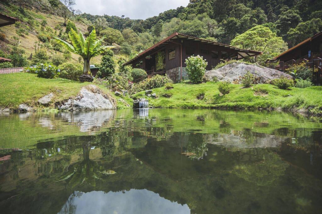 Trogon Lodge