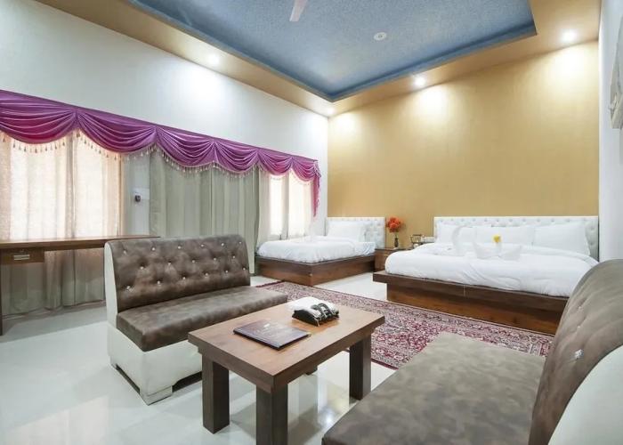 Van Chhavi Resort