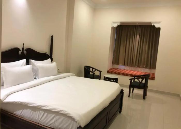 Hotel Raj Bagh Palace