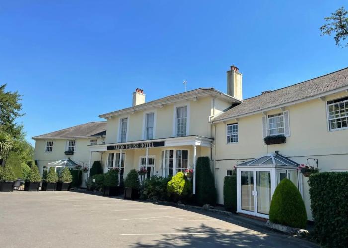 Alton House Hotel