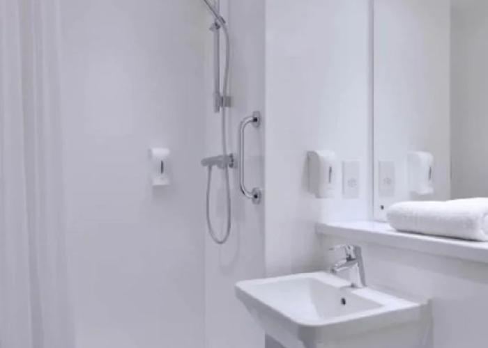 Travelodge Alton Four Marks