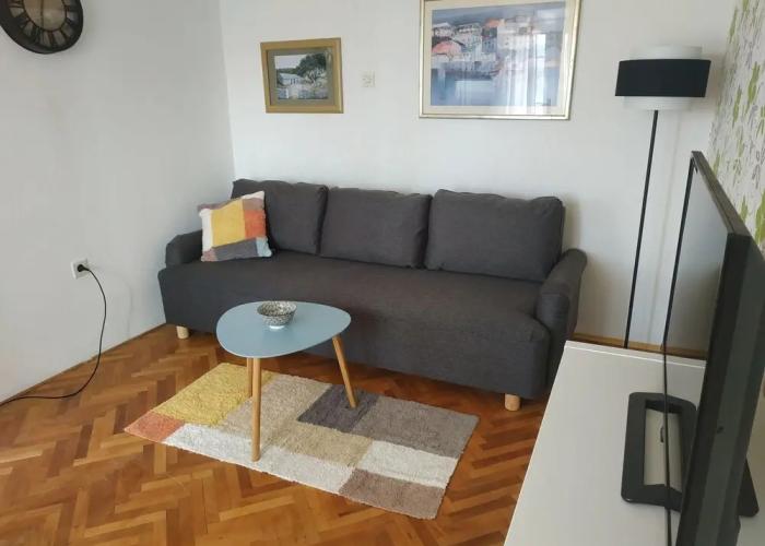 Apartment Saul