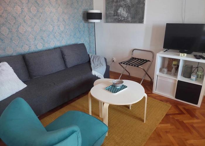 Apartment Saul