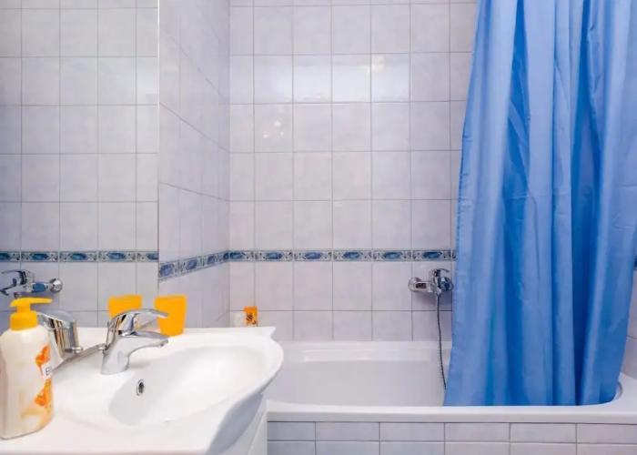 Ana Apartment - One Bedroom Apartment With Balcony