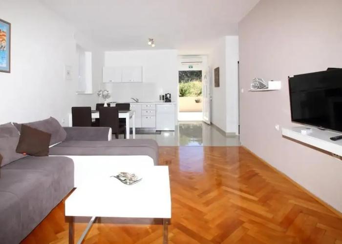 Apartments Dubreta