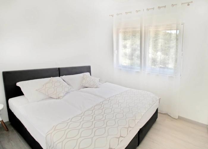Bacan Family Apartments